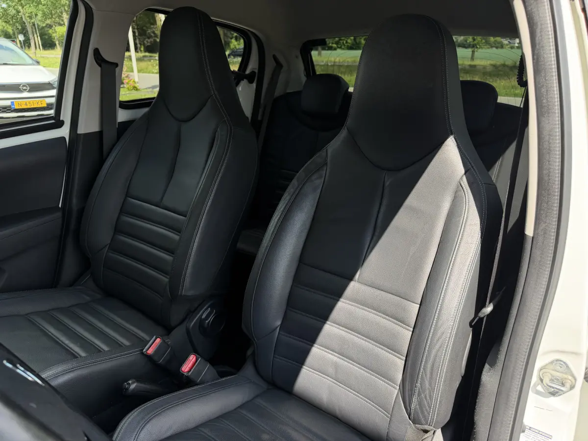 1.0 VTi Shine / Leder / Camera / Cruise Control / Stoelverwarming /