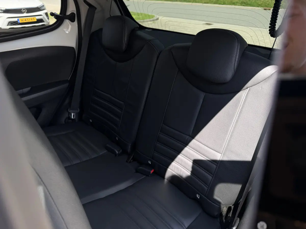 1.0 VTi Shine / Leder / Camera / Cruise Control / Stoelverwarming /