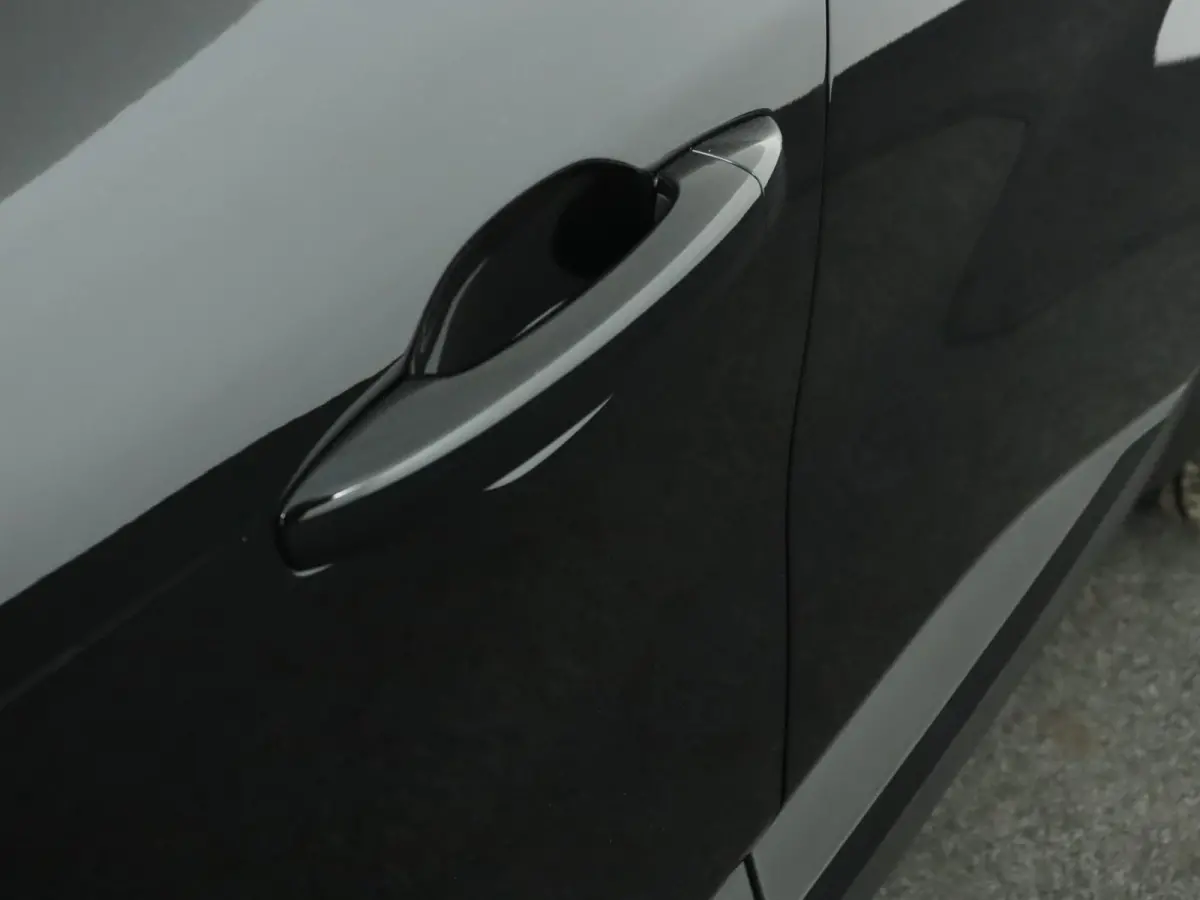 techno TCe 115 | Pack winter | Pack advanced driving assist | Pack light & sound |