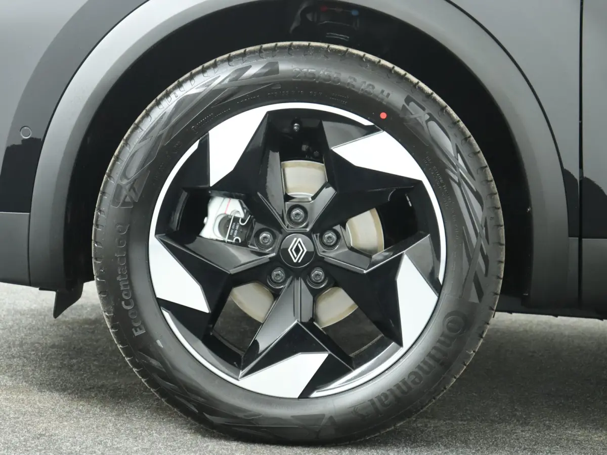 techno TCe 115 | Pack winter | Pack advanced driving assist | Pack light & sound |