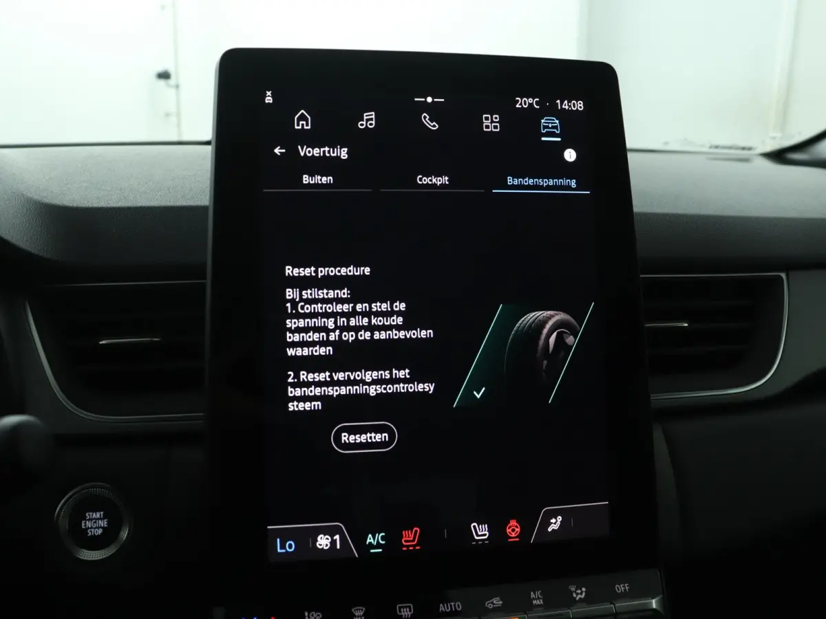 techno TCe 115 | Pack winter | Pack advanced driving assist | Pack light & sound |