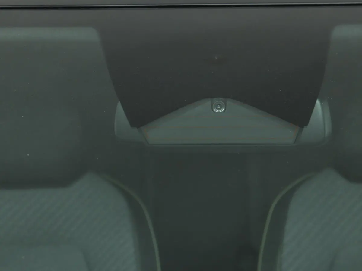 techno TCe 115 | Pack winter | Pack advanced driving assist | Pack light & sound |