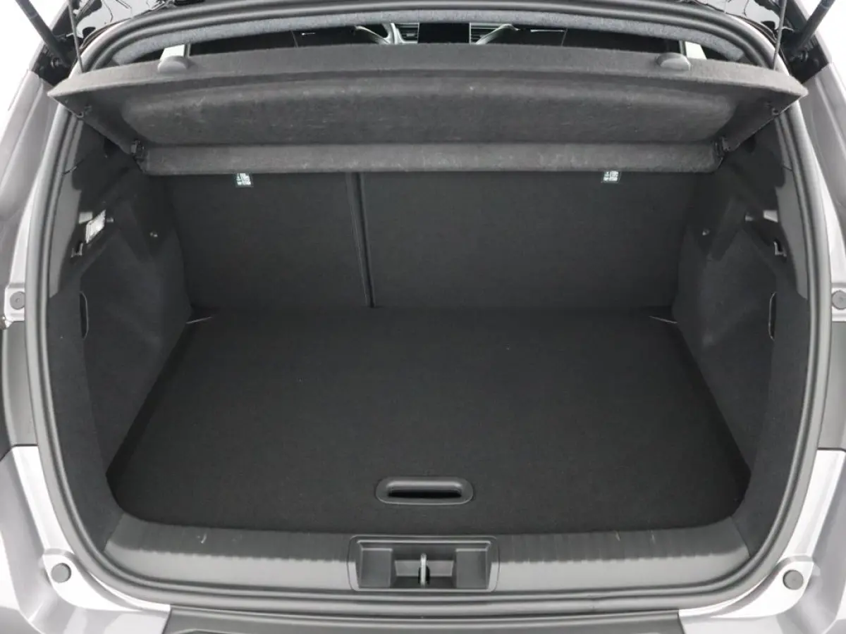 techno TCe 115 | Pack advanced driving assist | Pack winter | All-seasonbanden |