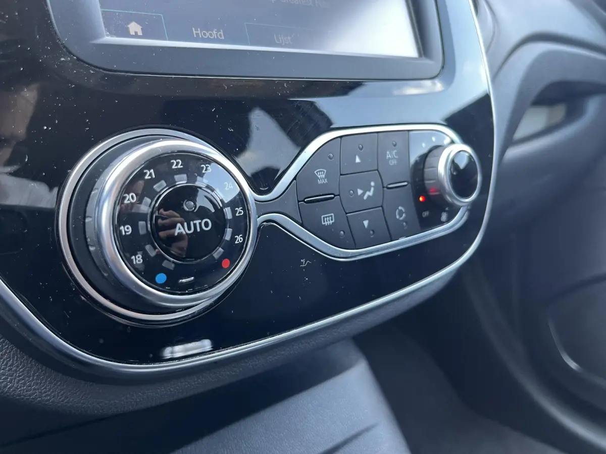 0.9 TCe Bose | Climate Control | Cruise Control | Trekhaak | Achteruitrijcamera | Navigatie |