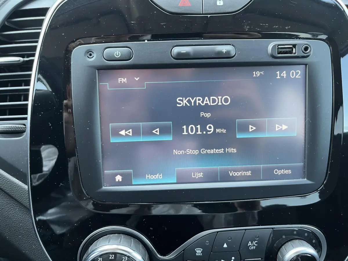0.9 TCe Bose | Climate Control | Cruise Control | Trekhaak | Achteruitrijcamera | Navigatie |