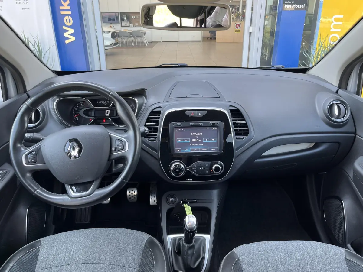 0.9 TCe Bose | Climate Control | Cruise Control | Trekhaak | Achteruitrijcamera | Navigatie |