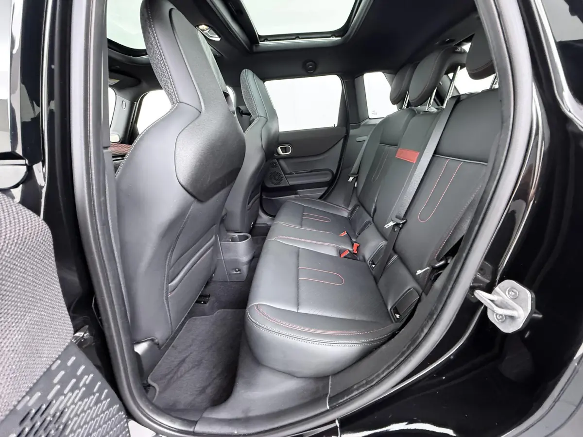 Cooper C John Cooper Works| Pakket-M | Panoramadak | Harman/Kardon | Head-Up Display | Stoelverwarming |