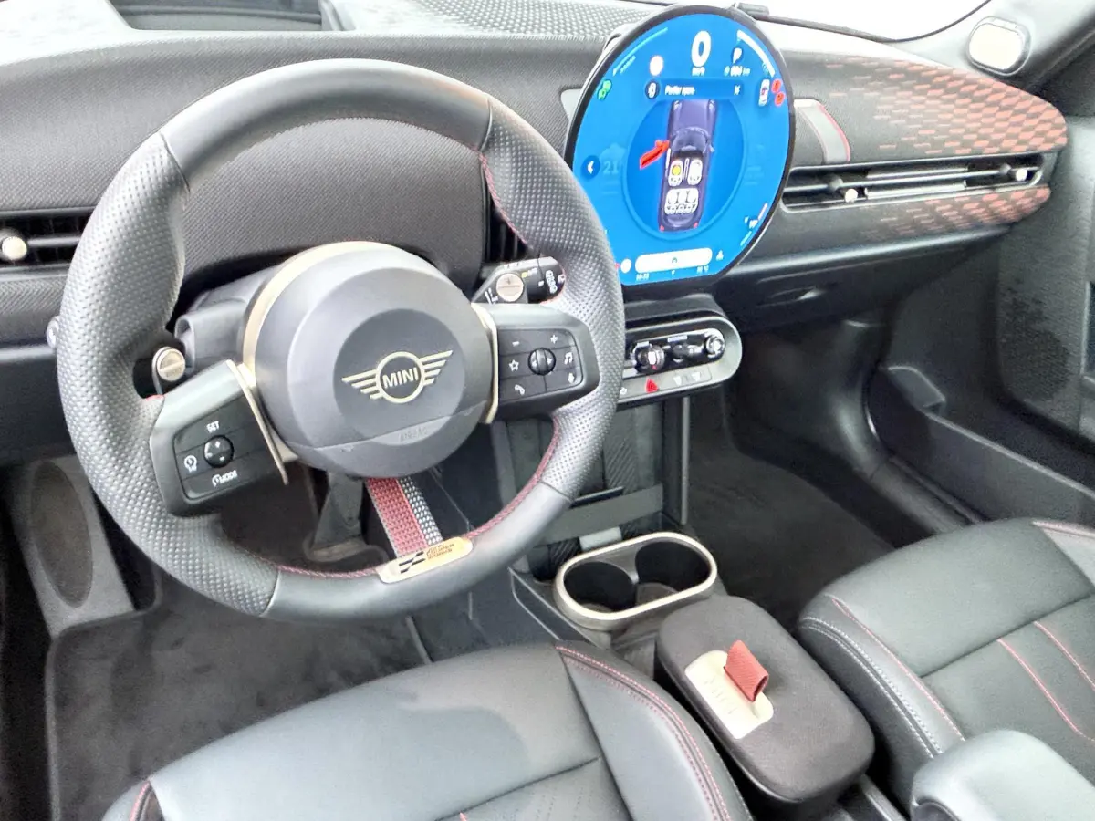 Cooper C John Cooper Works| Pakket-M | Panoramadak | Harman/Kardon | Head-Up Display | Stoelverwarming |