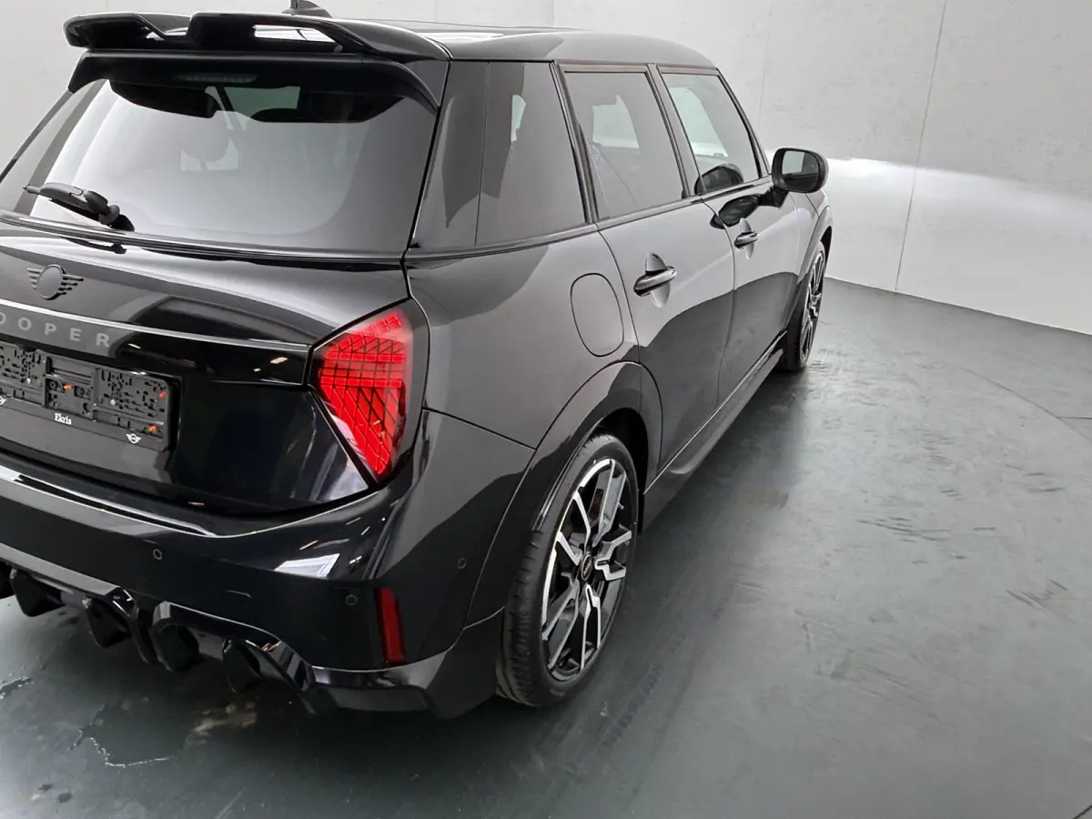 Cooper C John Cooper Works| Pakket-M | Panoramadak | Harman/Kardon | Head-Up Display | Stoelverwarming |