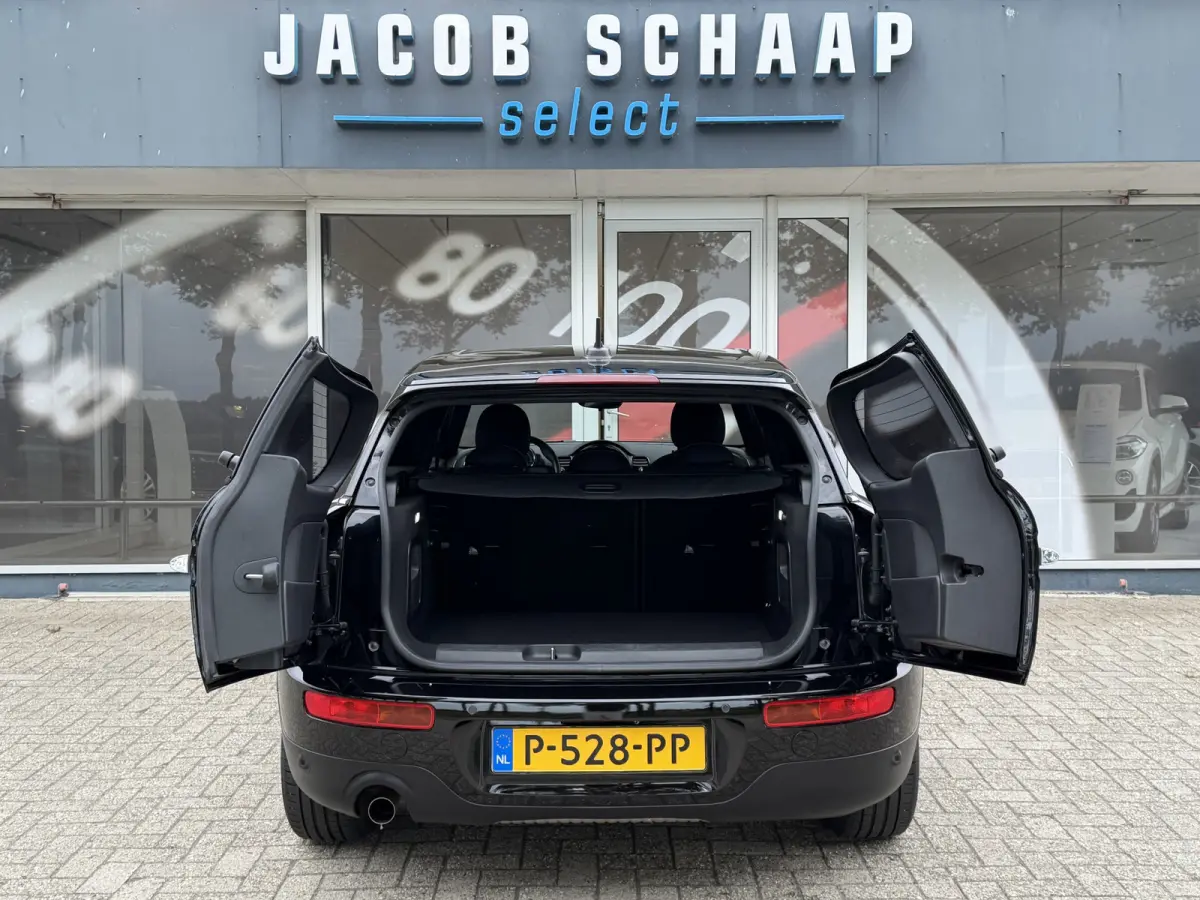 1.5 One / Automaat / Stoelverwarming / 17'' LM / Sensoren achter /