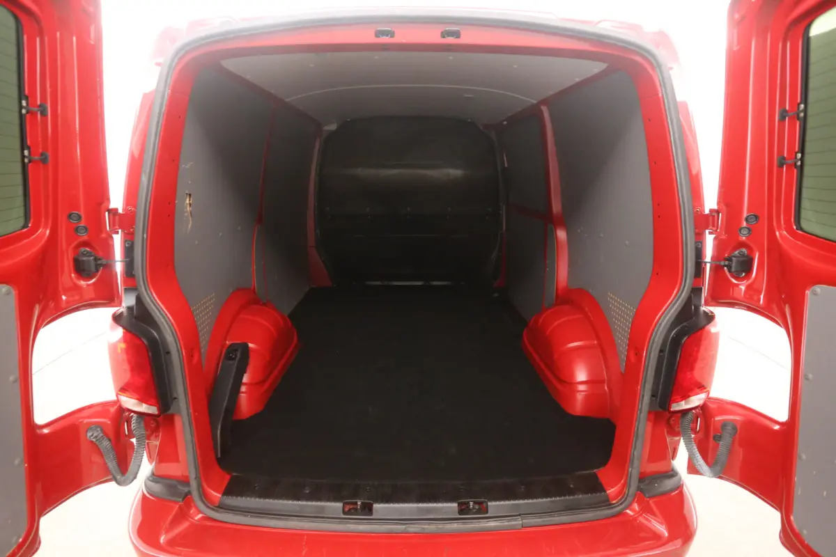 2.0 TDI 150PK L1H1 | Automaat | Airco | Camera | Cruise | Carplay | Trekhaak | LED