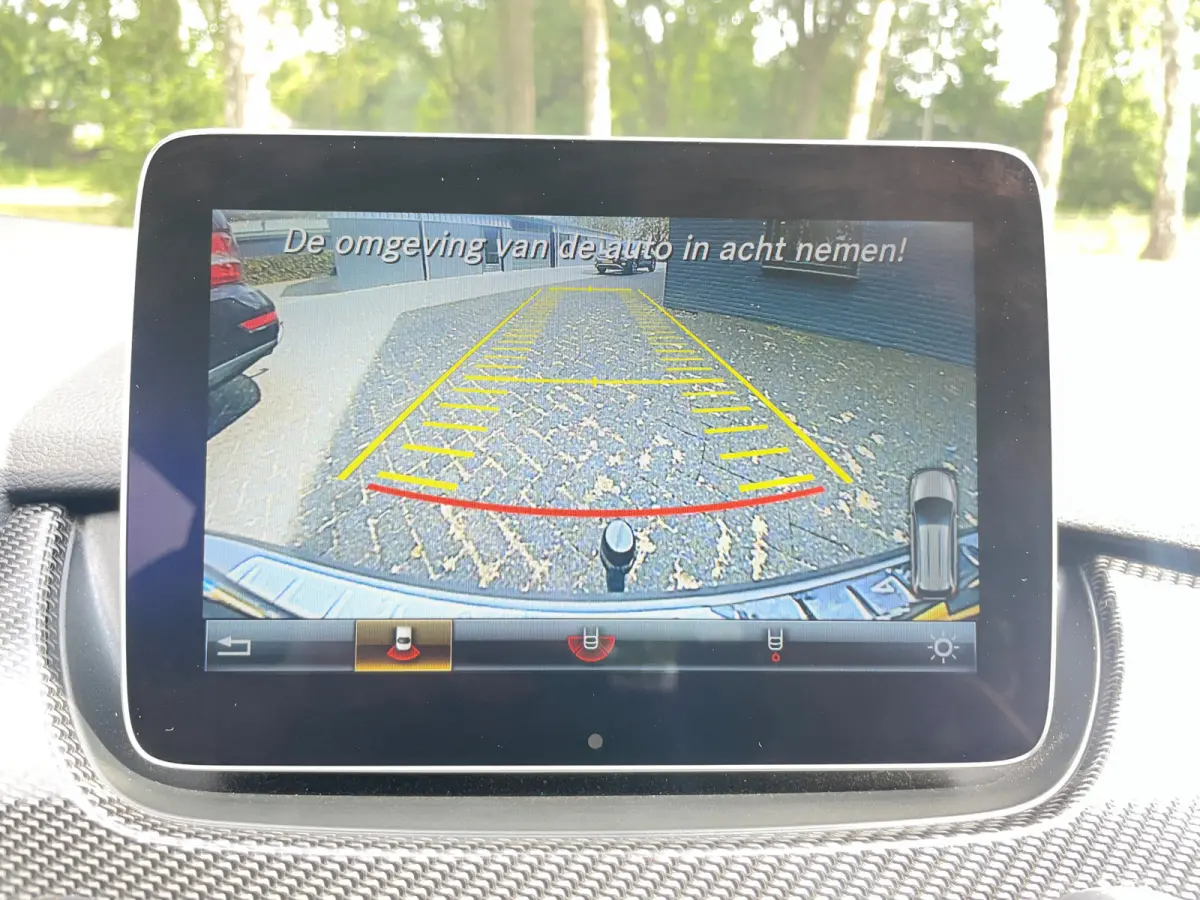 180 AMG Upgrade Edition - Achteruitrijcamera - Trekhaak etc.