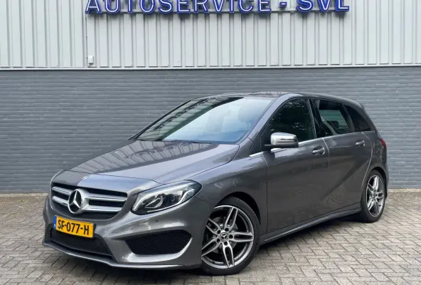 180 AMG Upgrade Edition - Achteruitrijcamera - Trekhaak etc.