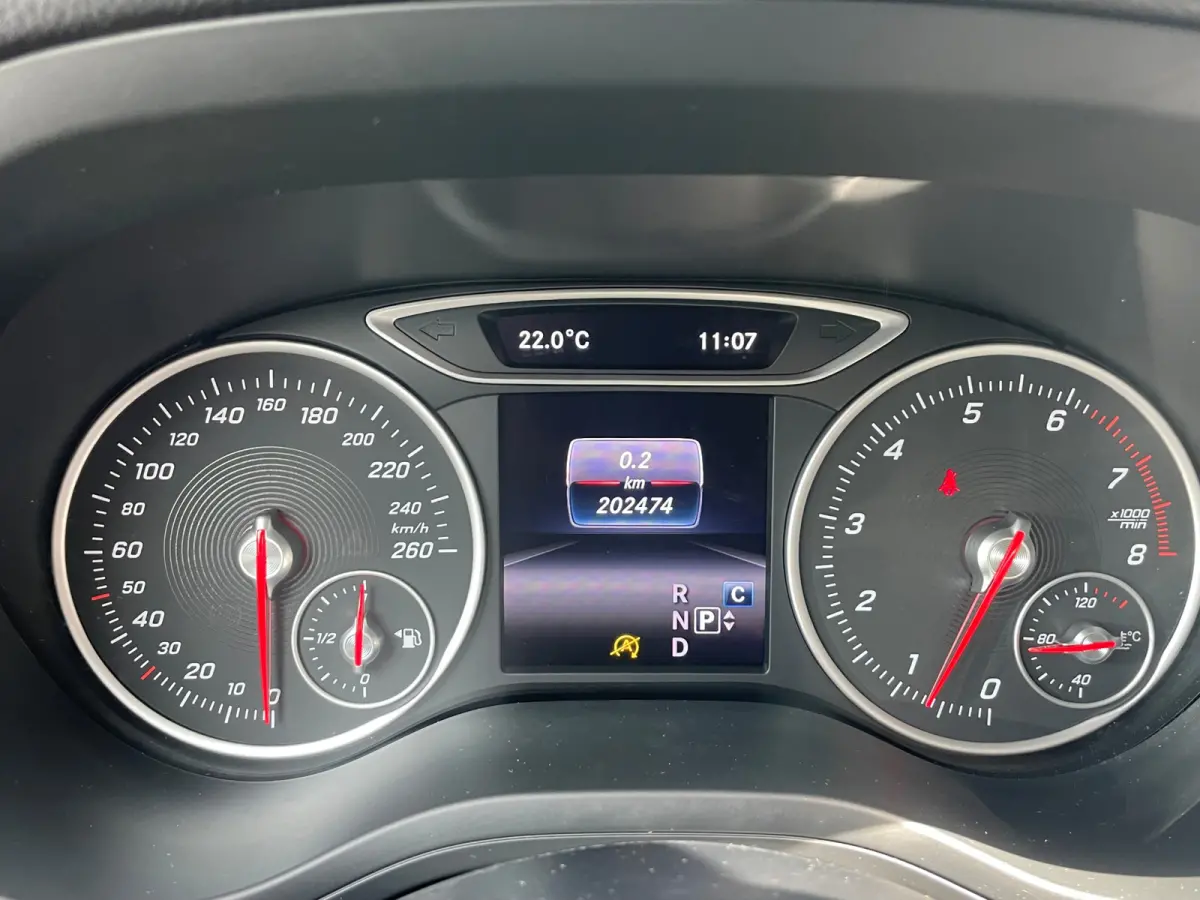 180 AMG Upgrade Edition - Achteruitrijcamera - Trekhaak etc.