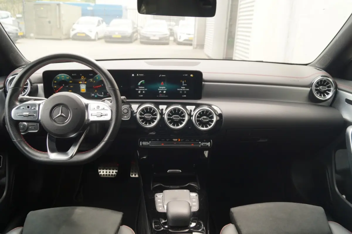 200 163pk Automaat AMG Business Solution -LED-ECC-