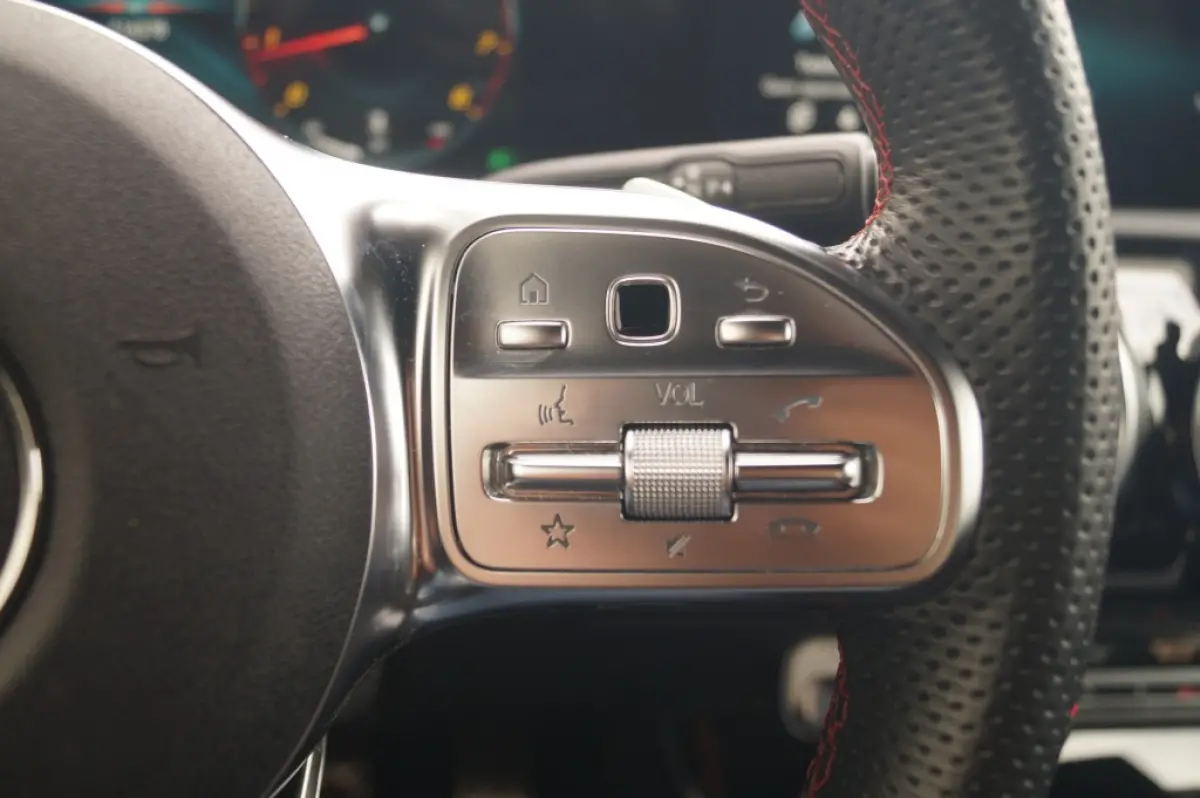 200 163pk Automaat AMG Business Solution -LED-ECC-
