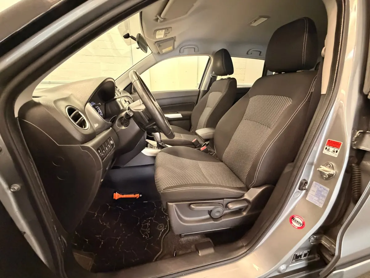 1.6i Rhino Automaat Camera Navi Trekhaak Mooi!