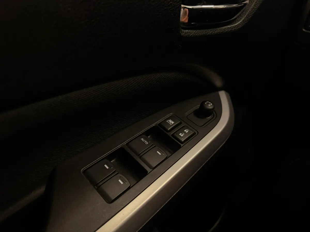 1.6i Rhino Automaat Camera Navi Trekhaak Mooi!