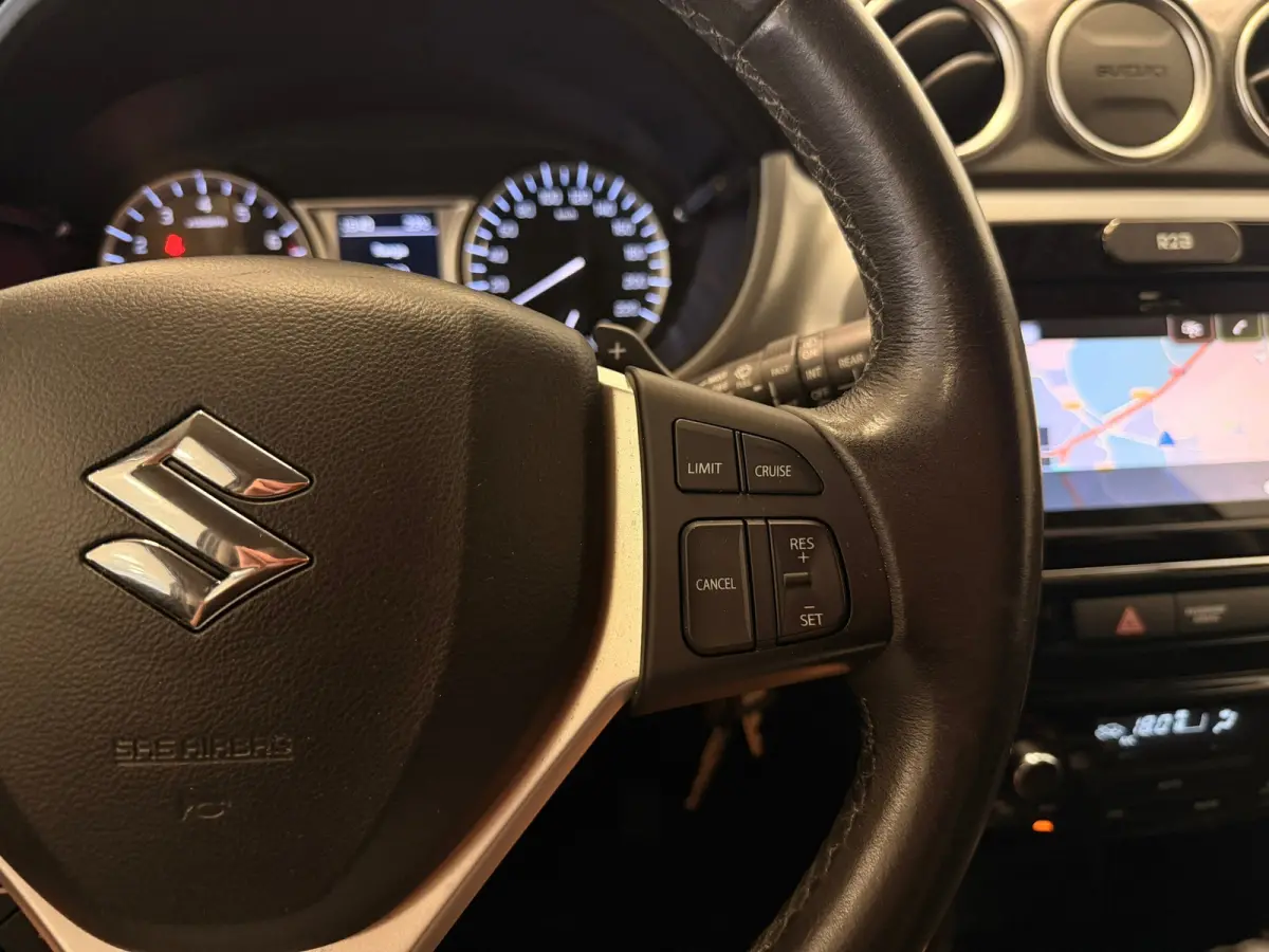 1.6i Rhino Automaat Camera Navi Trekhaak Mooi!