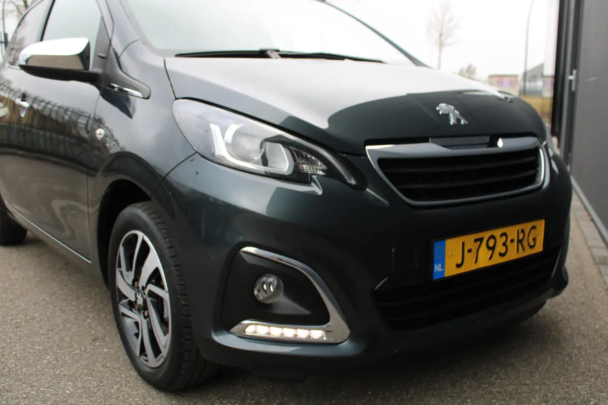 1.0 e-VTi Allure | Navi by app | Camera | Climate control | Apple carplay | Lichtmetaal | LED | Mistlampen |