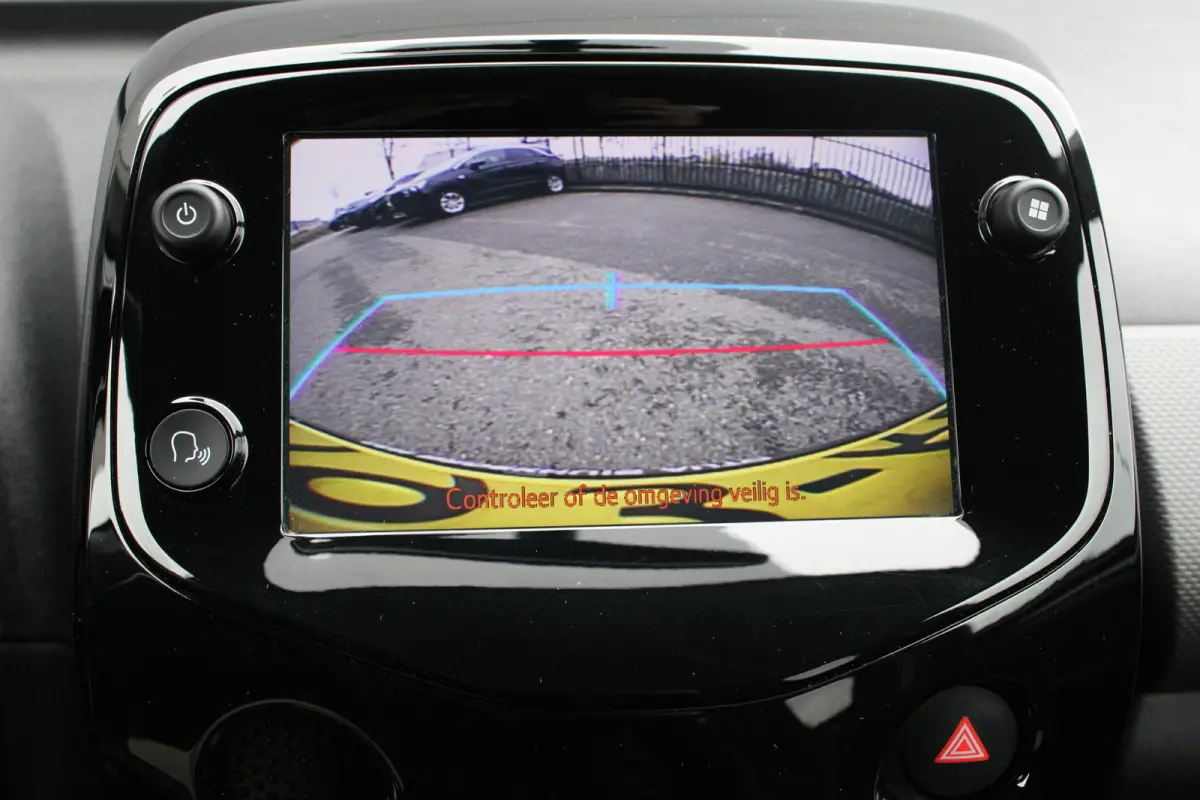 1.0 e-VTi Allure | Navi by app | Camera | Climate control | Apple carplay | Lichtmetaal | LED | Mistlampen |