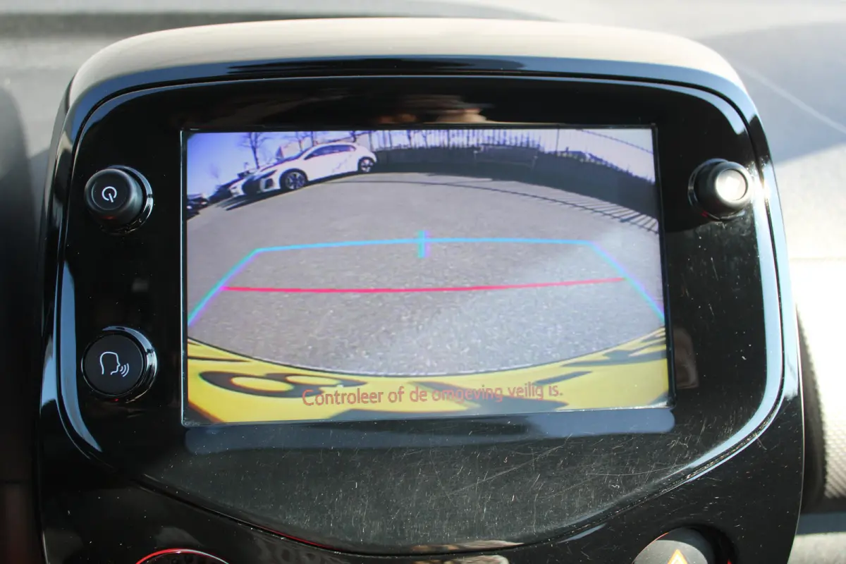 1.0 e-VTi Allure | Navi by app | Camera | Climate control | Lichtmetaal | Bluetooth |