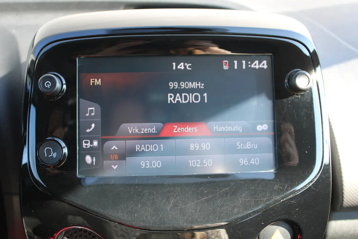 1.0 e-VTi Allure | Navi by app | Camera | Climate control | Lichtmetaal | Bluetooth |