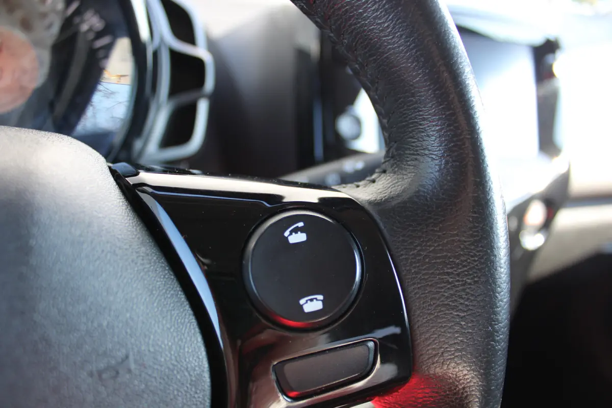 1.0 e-VTi Allure | Navi by app | Camera | Climate control | Lichtmetaal | Bluetooth |