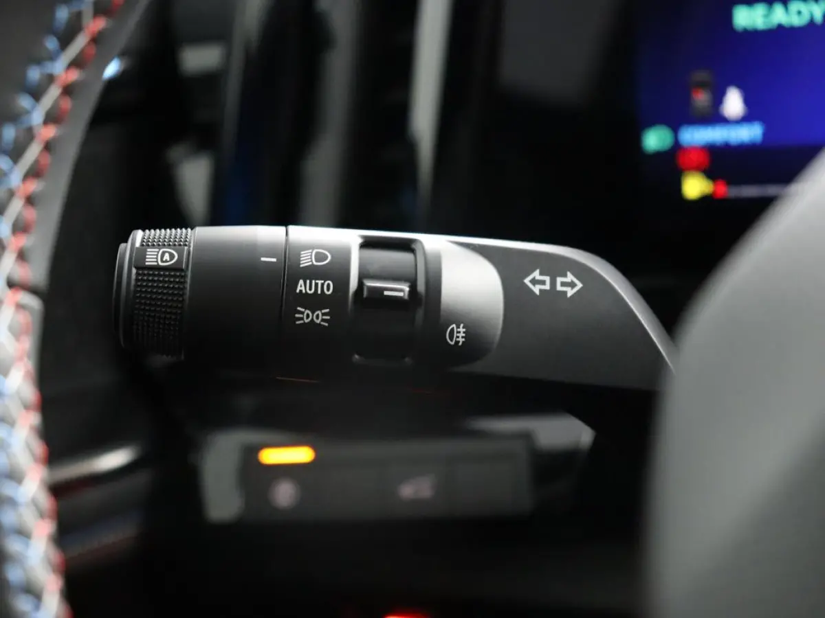 esprit Alpine full hybrid E-Tech 200 | Pack privilège | Pack light & sound | Pack Élysée