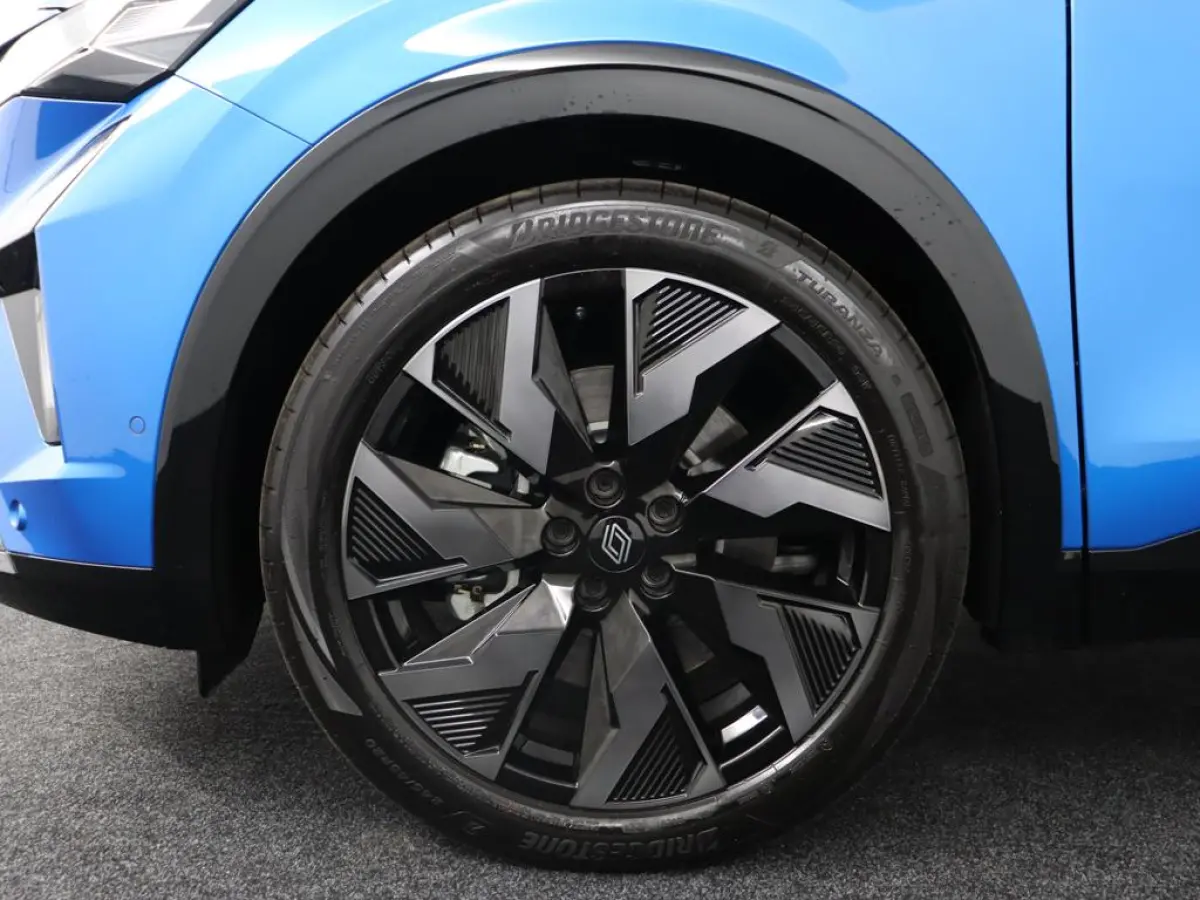 esprit Alpine full hybrid E-Tech 200 | Pack privilège | Pack light & sound | Pack Élysée