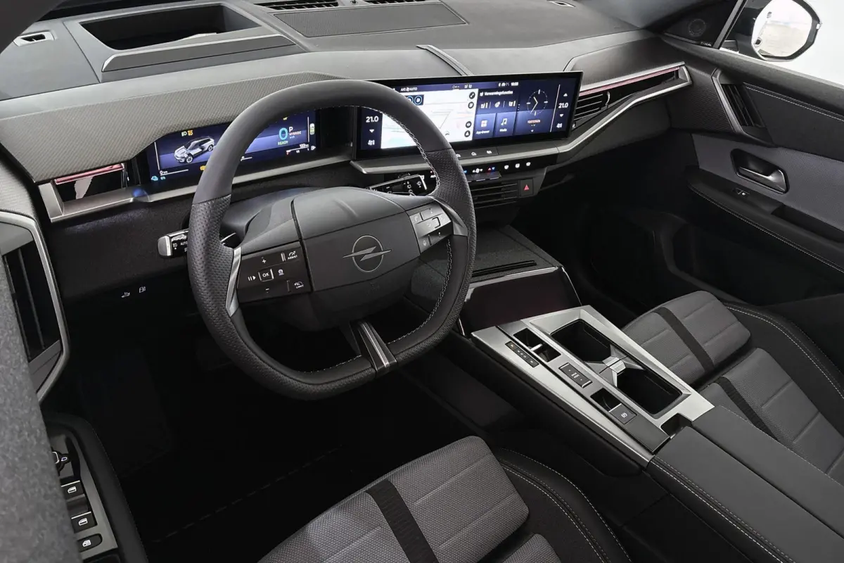 1.6 Turbo Plug-in-Hybrid GS Panoramadak / 360 Camera / 2+6 Jaar garantie
