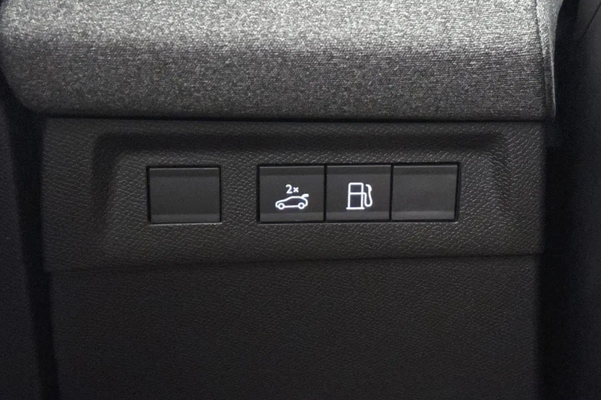 1.6 Turbo Plug-in-Hybrid GS Panoramadak / 360 Camera / 2+6 Jaar garantie