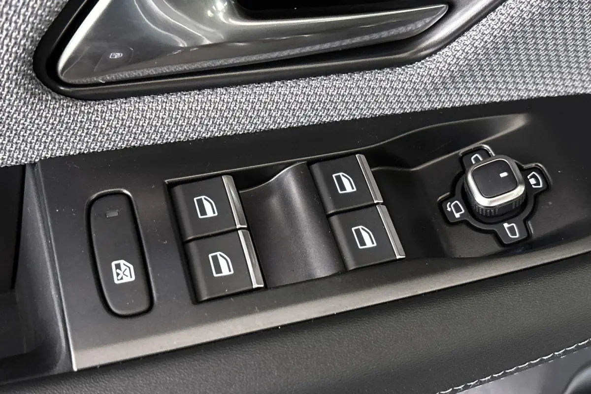 1.6 Turbo Plug-in-Hybrid GS Panoramadak / 360 Camera / 2+6 Jaar garantie