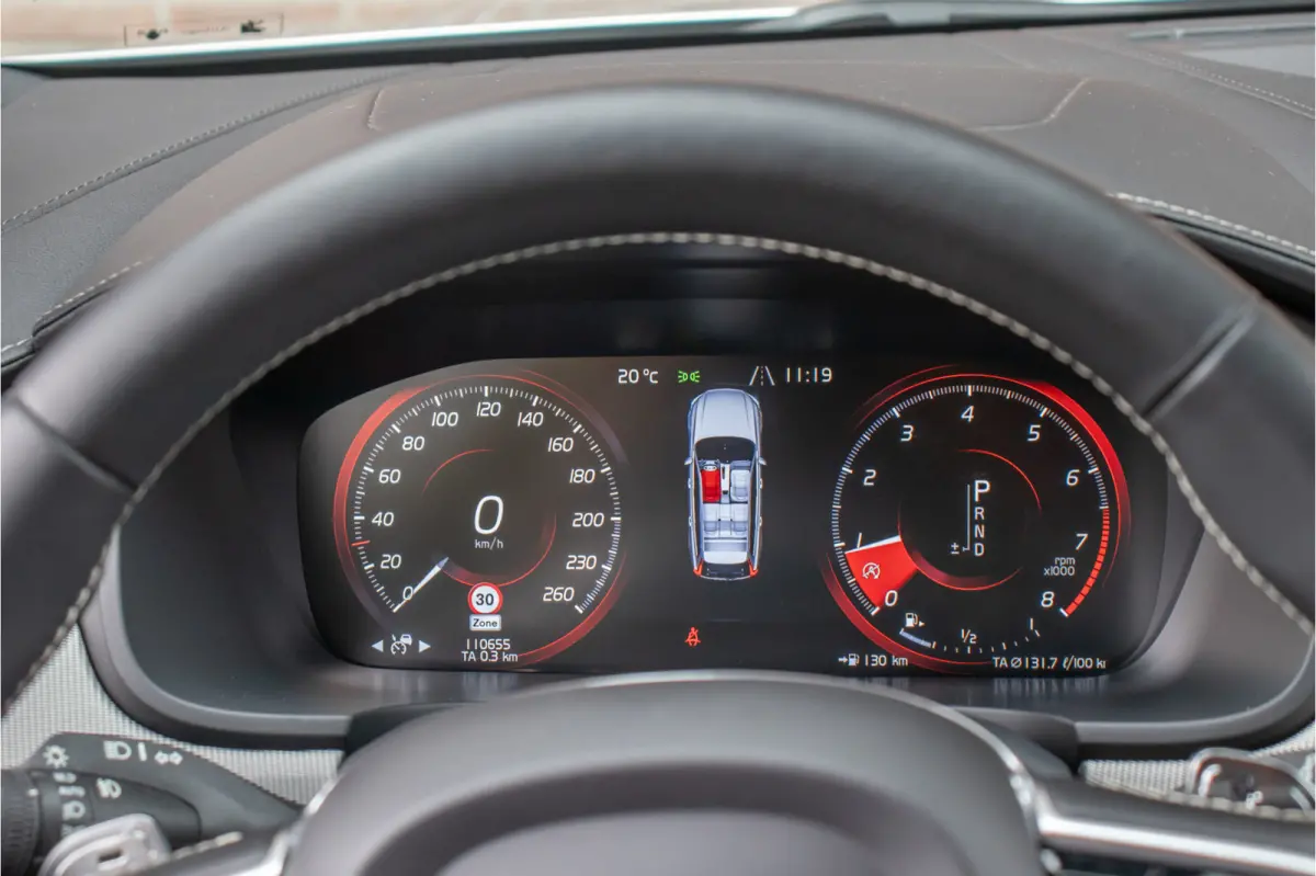 T4 R-Design, Origineel NL, Stoelkoeling, Polestar, Nappaleder, BLIS, Trekhaak, DAB+, Massage, Keyless.