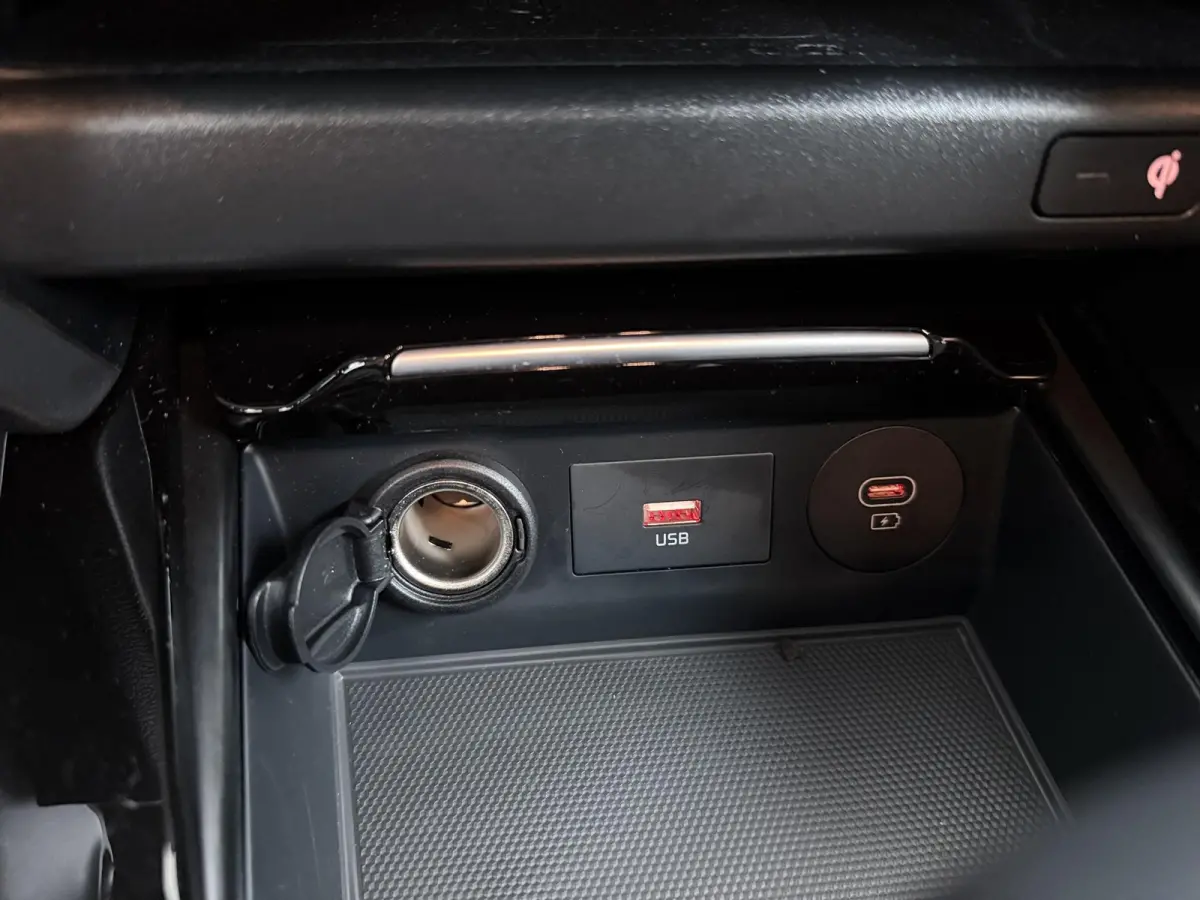 1.6 GDi PHEV DynamicPlusLine | Adaptieve Cruise | Stoel- & Stuurverwarming | Camera |