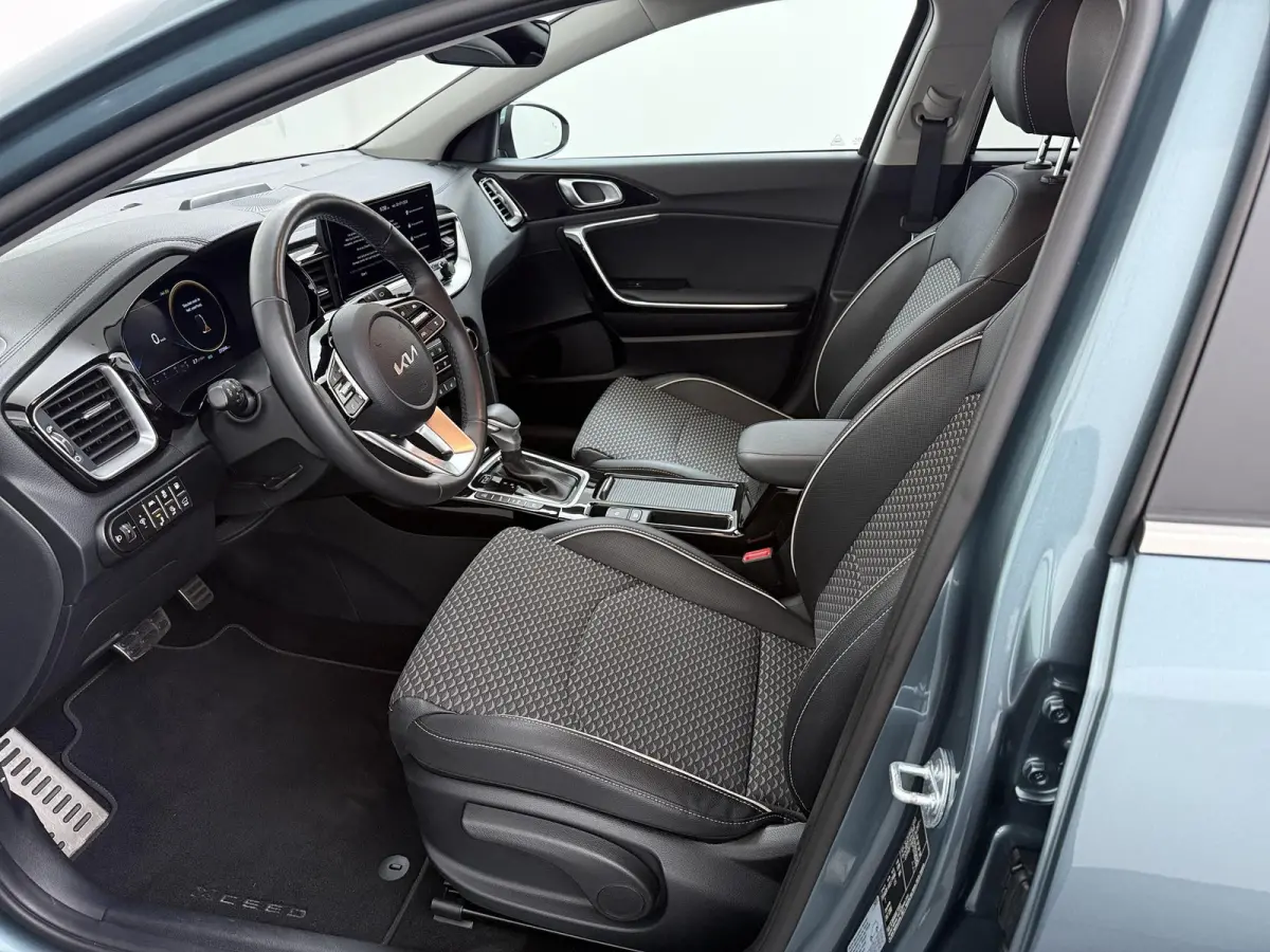 1.6 GDi PHEV DynamicPlusLine | Adaptieve Cruise | Stoel- & Stuurverwarming | Camera |