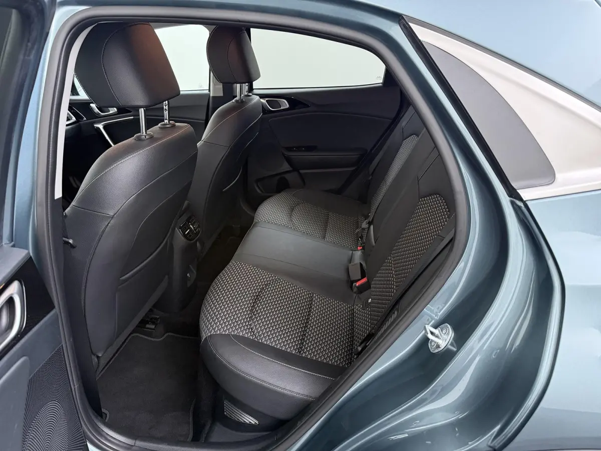 1.6 GDi PHEV DynamicPlusLine | Adaptieve Cruise | Stoel- & Stuurverwarming | Camera |