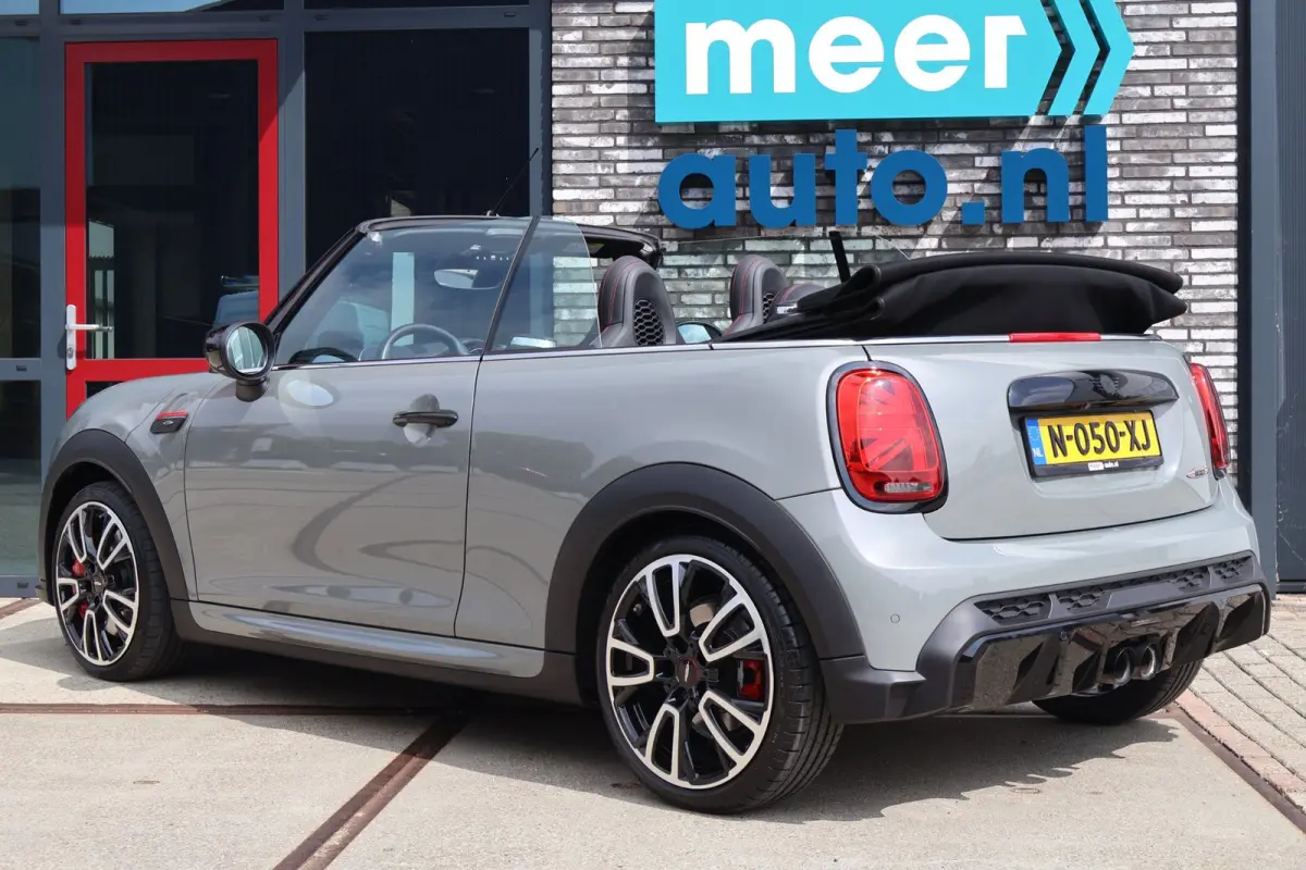 2.0 231pk John Works JCW VOL! HUD l H/K l SCHAALSTOELEN l CAMERA l KEYLESS l ADAPT.CRUISE l CARPLAY l SFEER