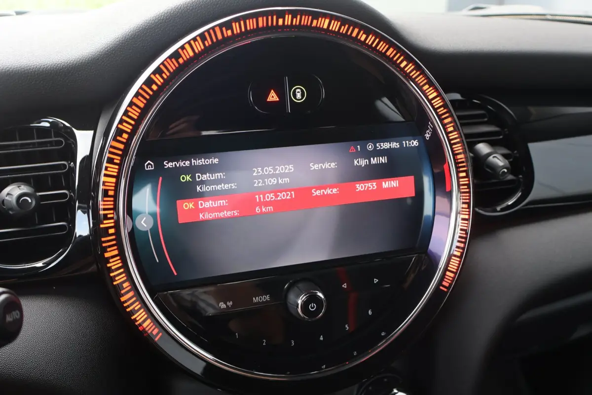 2.0 231pk John Works JCW VOL! HUD l H/K l SCHAALSTOELEN l CAMERA l KEYLESS l ADAPT.CRUISE l CARPLAY l SFEER
