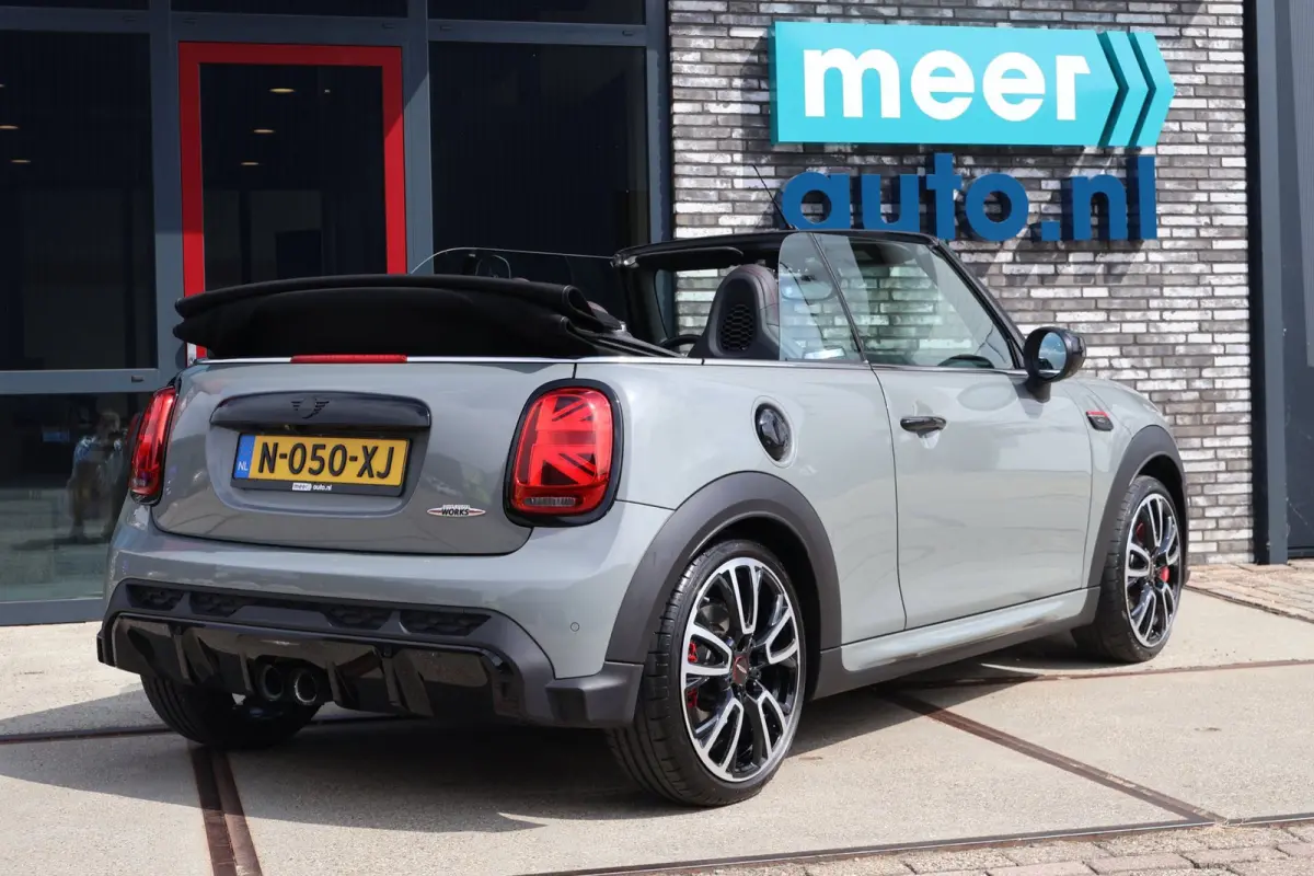 2.0 231pk John Works JCW VOL! HUD l H/K l SCHAALSTOELEN l CAMERA l KEYLESS l ADAPT.CRUISE l CARPLAY l SFEER