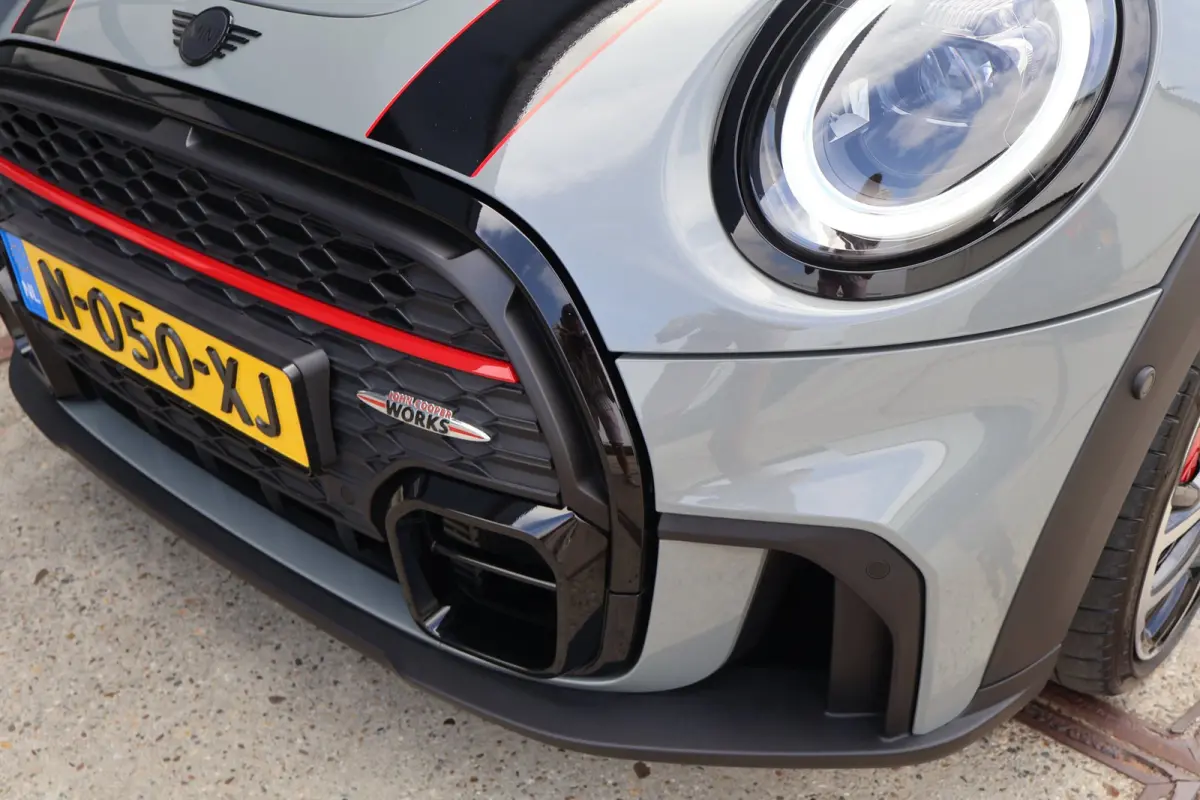 2.0 231pk John Works JCW VOL! HUD l H/K l SCHAALSTOELEN l CAMERA l KEYLESS l ADAPT.CRUISE l CARPLAY l SFEER