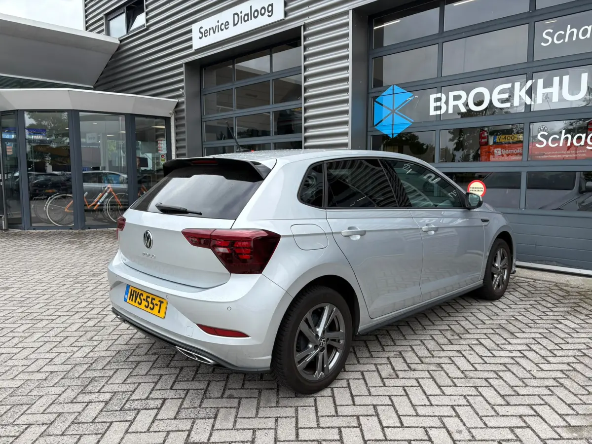 1.0 TSI 95 pk R-Line Business | Panoramadak | Achteruitrijcamera | Apple carplay |