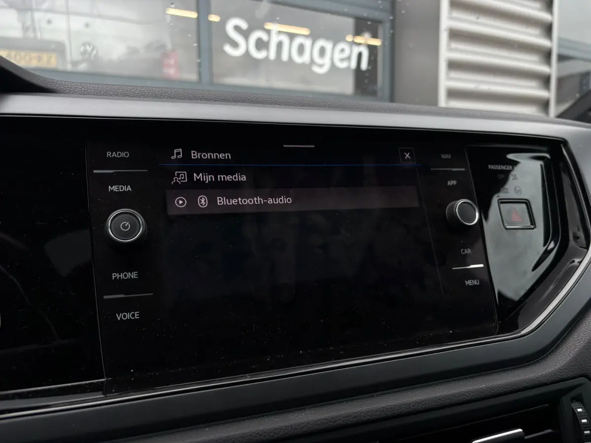 1.0 TSI 95 pk R-Line Business | Panoramadak | Achteruitrijcamera | Apple carplay |