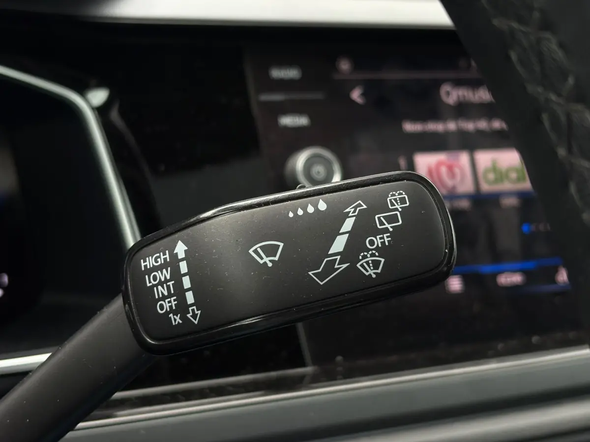 1.0 TSI 95 pk R-Line Business | Panoramadak | Achteruitrijcamera | Apple carplay |