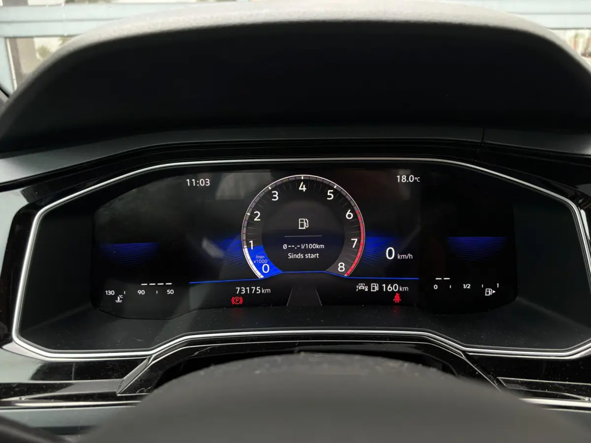 1.0 TSI 95 pk R-Line Business | Panoramadak | Achteruitrijcamera | Apple carplay |