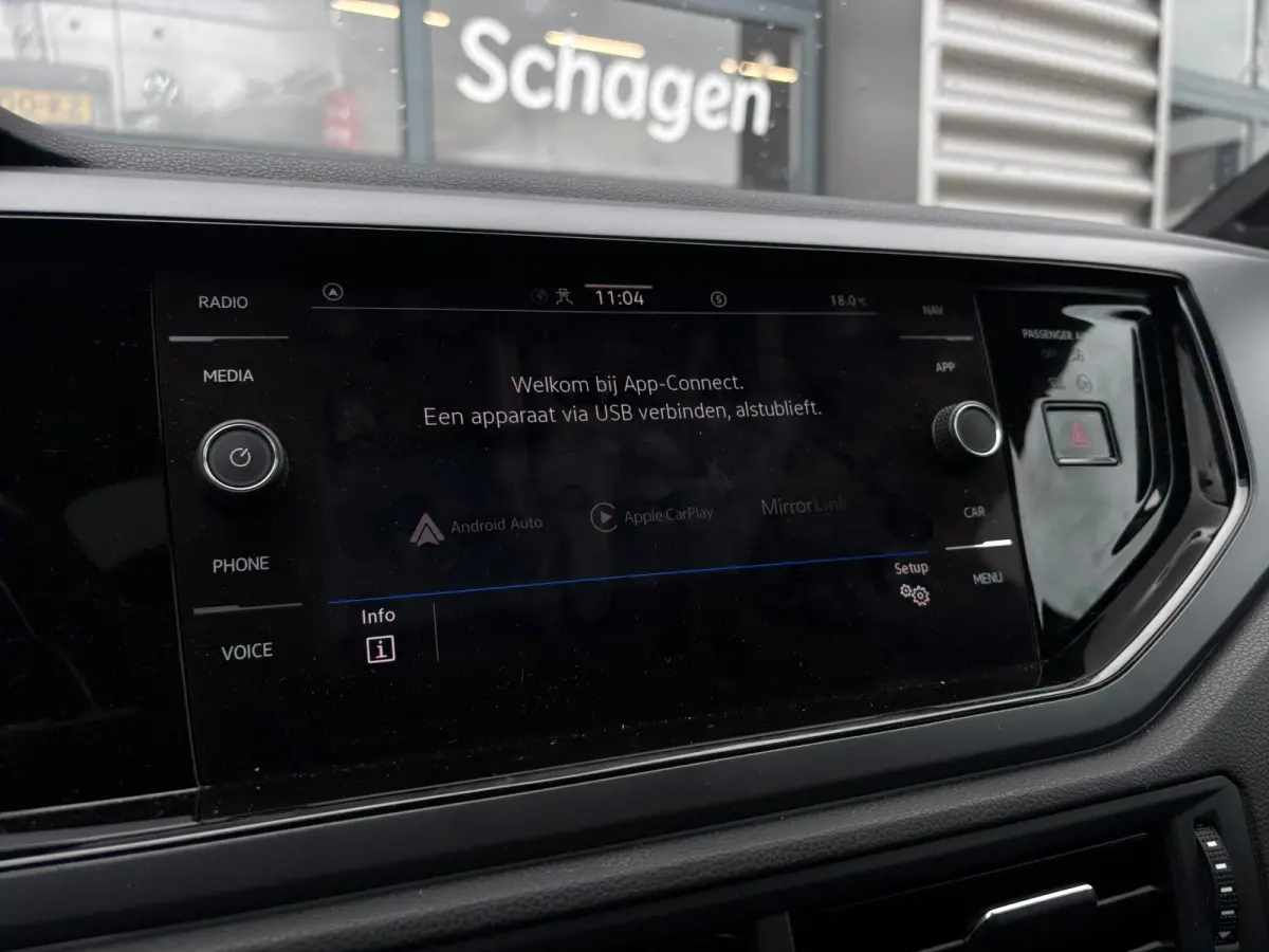 1.0 TSI 95 pk R-Line Business | Panoramadak | Achteruitrijcamera | Apple carplay |