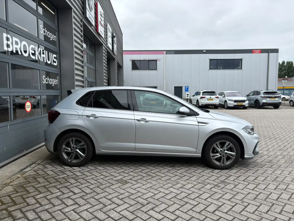 1.0 TSI 95 pk R-Line Business | Panoramadak | Achteruitrijcamera | Apple carplay |