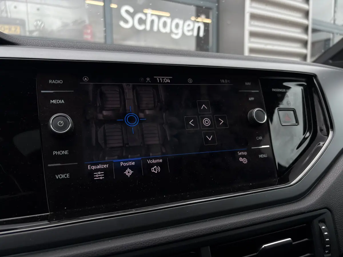 1.0 TSI 95 pk R-Line Business | Panoramadak | Achteruitrijcamera | Apple carplay |