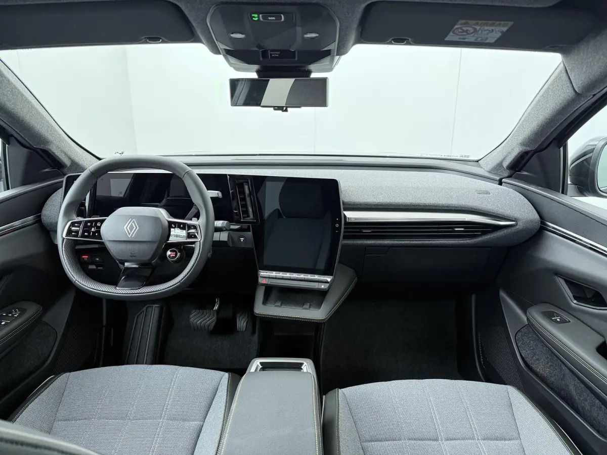 EV87 long range techno | Pack advanced driving assist & augmented vision |