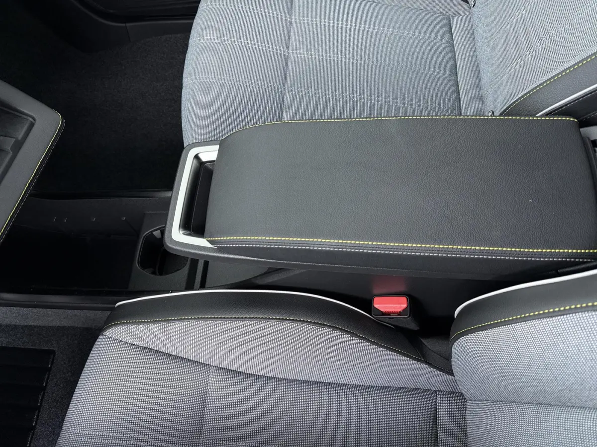 EV87 long range techno | Pack advanced driving assist & augmented vision |